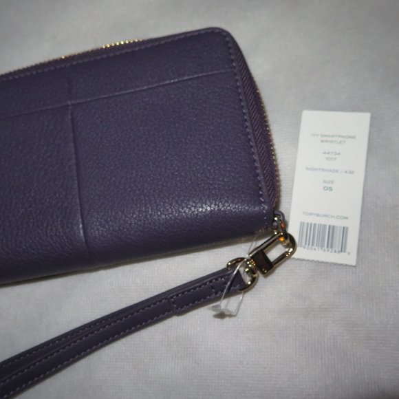 Tory Burch Wristlet In Nightshade Leather - Picture 8 of 12